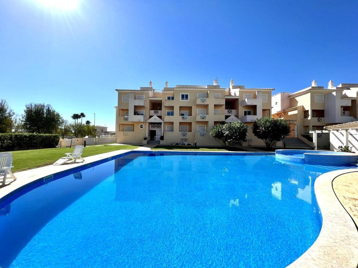 Albufeira Valley 1 With Pool By Homing Zewnętrze zdjęcie